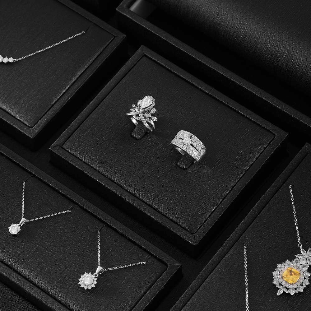 Yinbeini PU Leather Ring Necklace Earrings Bracelet Storage Stand Black Jewel Accerssories Display Set Pendant Watch Organizer jewelry counter TT007