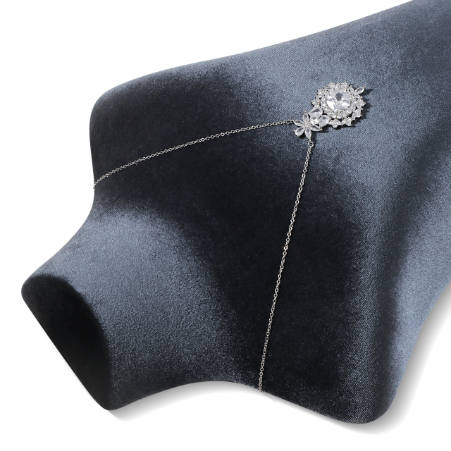Yinbeini Velvet Necklace Display Stand Portrait Chest Jewelry Pendant Showcase Rack Counter Display Props jewelry counter  RB015