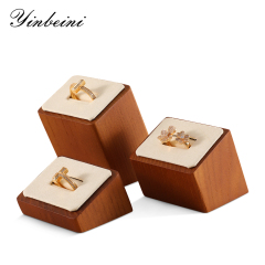 Yinbeini Wood Base 3-Piece Ring Set Display Stand with Sloping Base for Engagement and Wedding Rings SM036