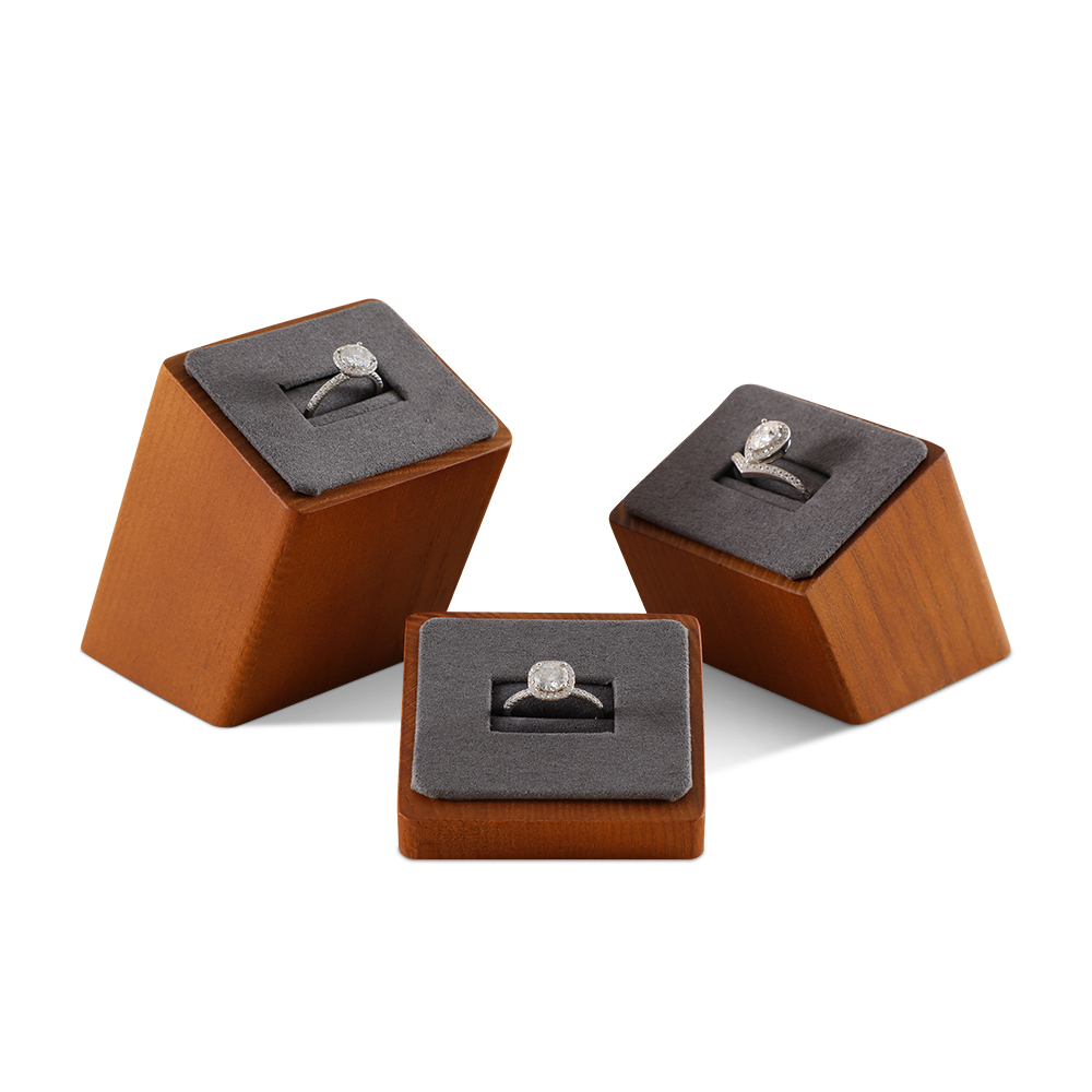Yinbeini Wood Base 3-Piece Ring Set Display Stand with Sloping Base for Engagement and Wedding Rings SM036
