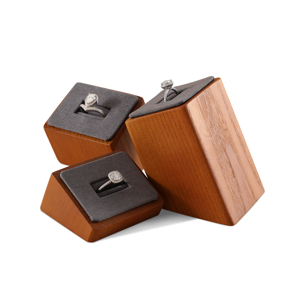 Yinbeini Wood Base 3-Piece Ring Set Display Stand with Sloping Base for Engagement and Wedding Rings SM036
