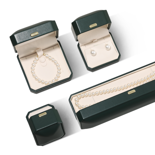 Yinbeini Premium PU Leather Jewelry Display Box for High End Jewelry Ideal for Luxury Boutiques Jewelry Shows and Wedding Exhibitions H019
