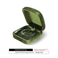 Yinbeini Red Velvet Jewelry Display Box for Delicate and Fine Jewelry Anti Scratch Surface to Protect Precious Pieces H030