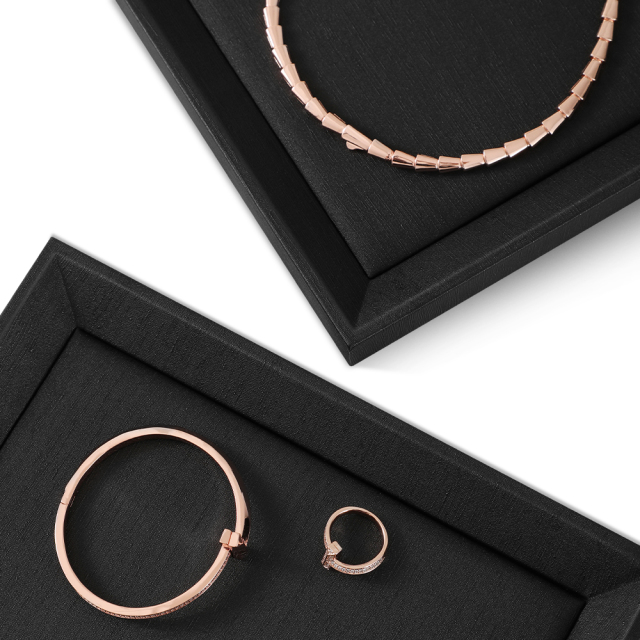Yinbeini PU Leather Jewelry Display Pallet Ring Bracelet Necklace Earrings Chain Storage Tray Watch Pendant Organizer Tray P009