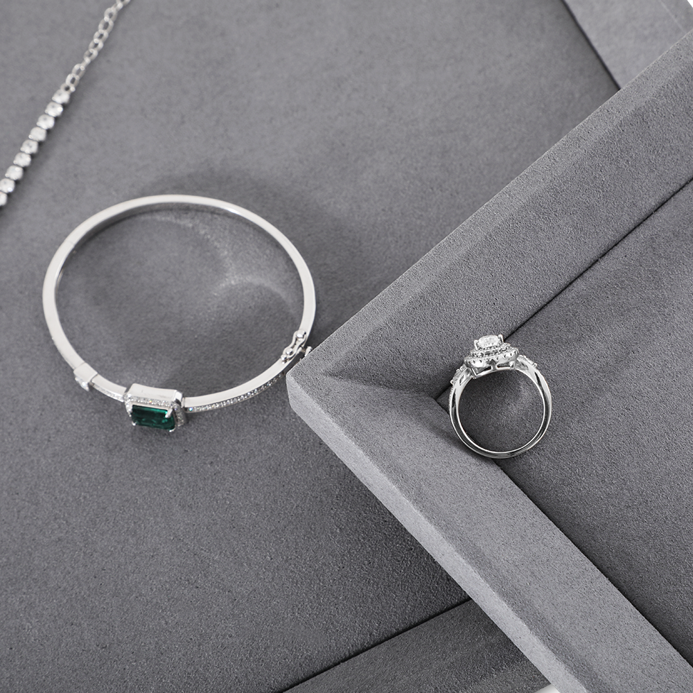 Yinbeini Microfiber Jewelry Display plat tray Ring Earrings Chain Bracelet Necklace Storage Tray Watch Pendant Organizer Tray P041