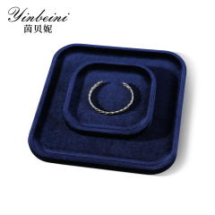 Yinbeini Specialized Bracelet Bangle Velvet Display Tray Wide Surface Design for Various Wrist Accessories Suitable for Retail Counter P072