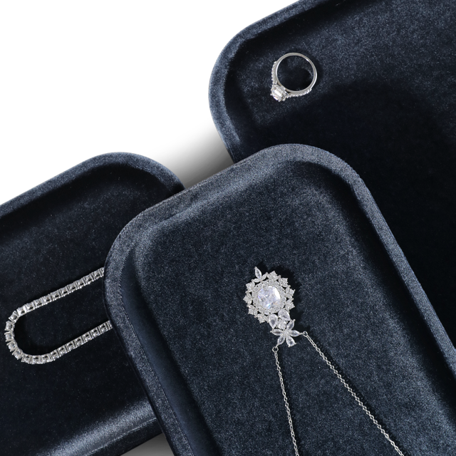 Yinbeini Portable Velvet Jewelry Display Tray for Outdoor Stall Use Convenient for Handmade Seller Market Sale and Travel Jewelry Arrangement P073