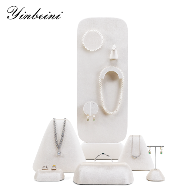 Yinbeini Velvet Jewelry Display Stand for Luxury Boutiques Elegant Plush Texture for High End Jewelry Presentation TB063