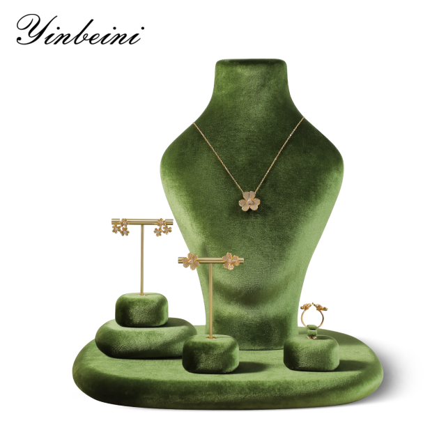 Yinbeini Velvet Necklace Display Bust for Jewelry Boutique Visual Merchandising and Customer Experience RB025