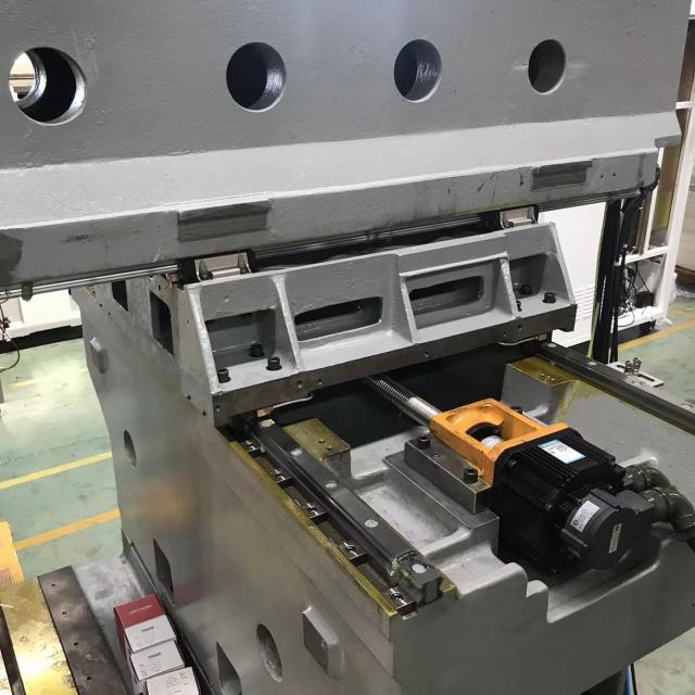Die Sinker EDM (SE450G)