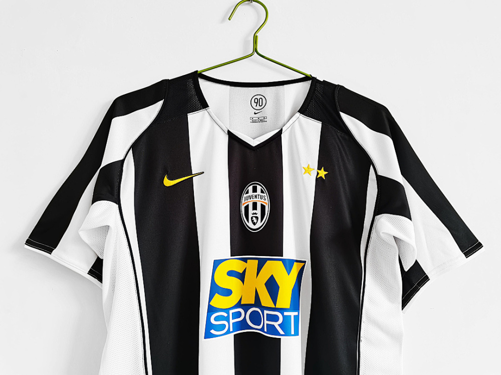 04/05season Juventus F.C. Home Fan version