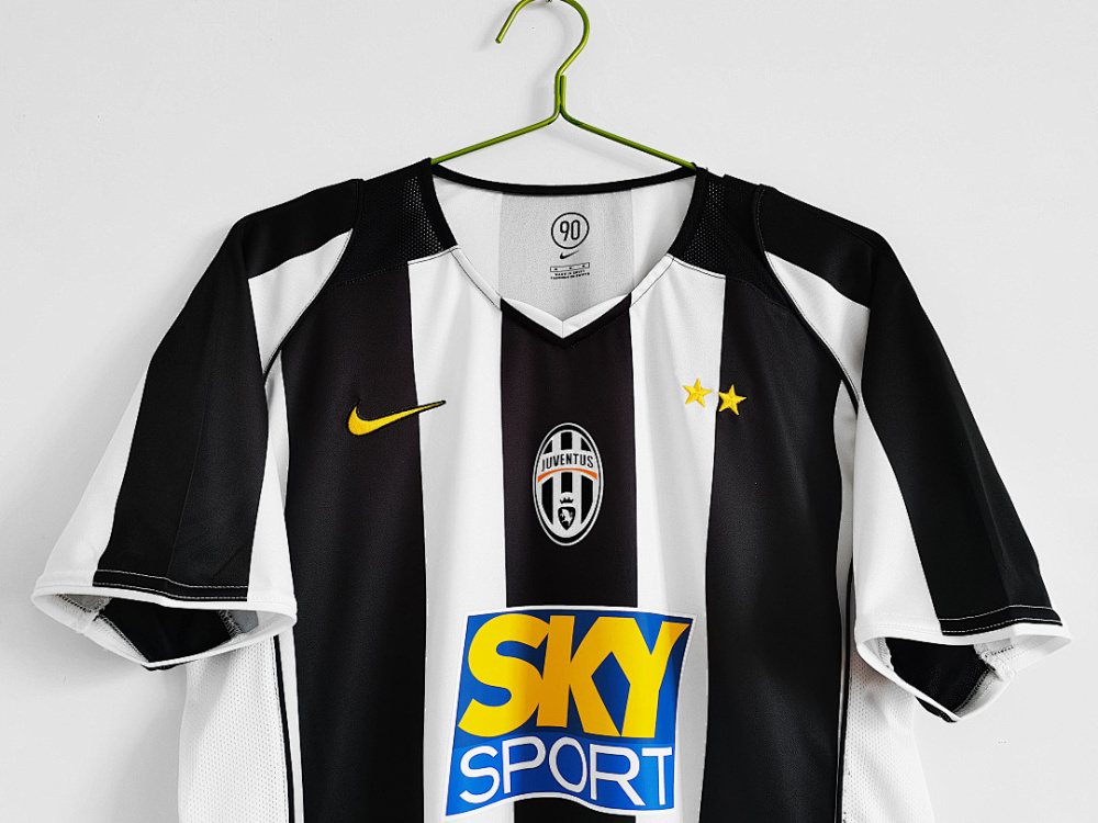 04/05season Juventus F.C. Home Fan version