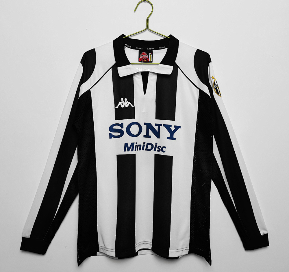 1997/99 season Juventus Home Long sleeved Retro