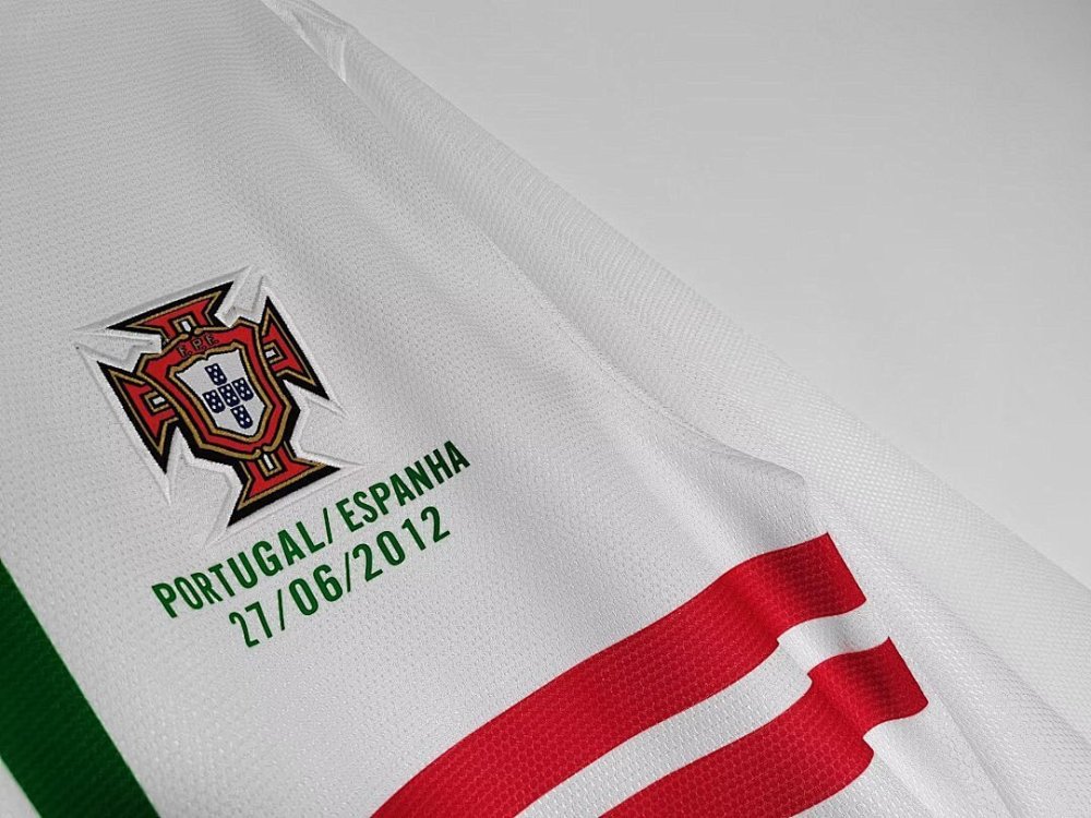 2012/13 season Portugal Away long sleeves Retro