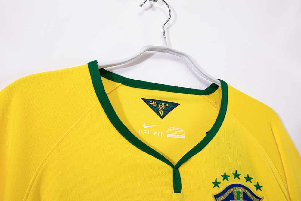 2014 season Brazil Home Retro