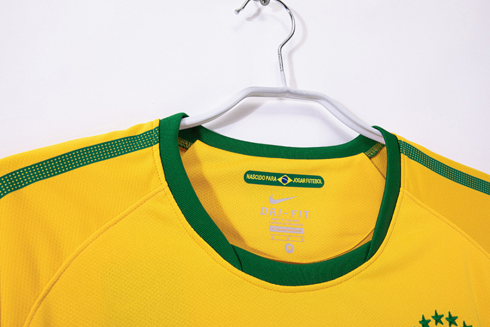 2010 season Brazil Home Retro