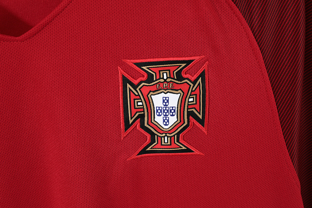 2016 season Portugal Home Retro
