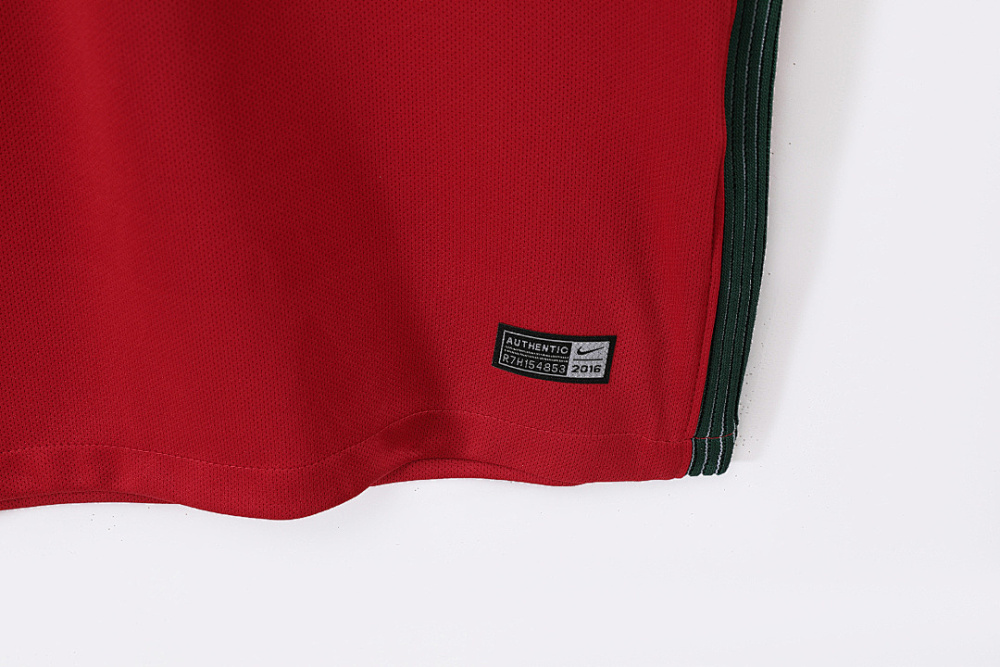 2016 season Portugal Home Retro