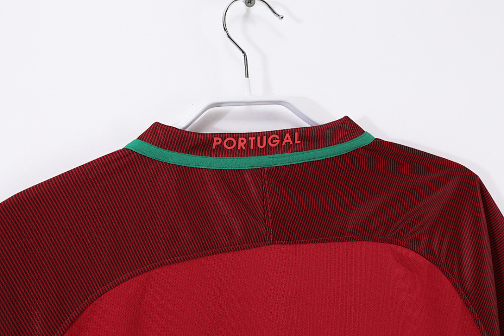 2016 season Portugal Home Retro