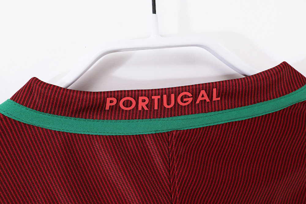 2016 season Portugal Home Retro