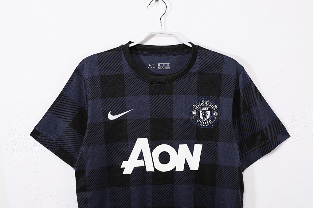 2013/14 season Manchester United Away Retro