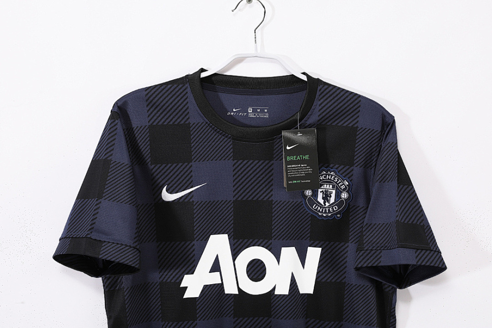 2013/14 season Manchester United Away Retro