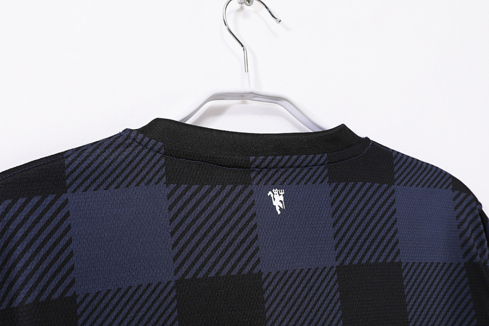2013/14 season Manchester United Away Retro