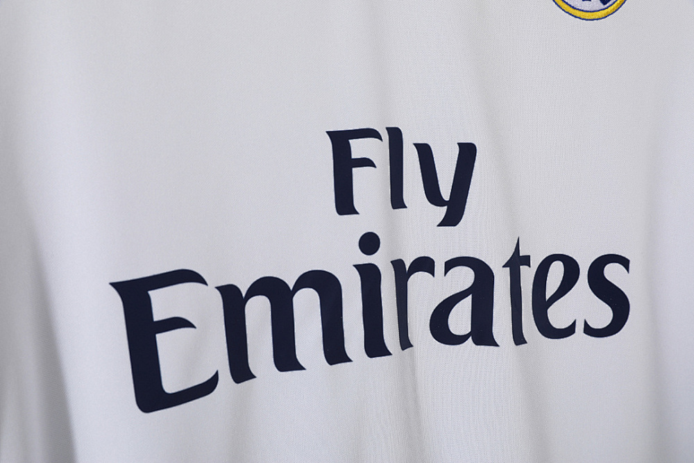 2016/17 season Real Madrid Home Retro