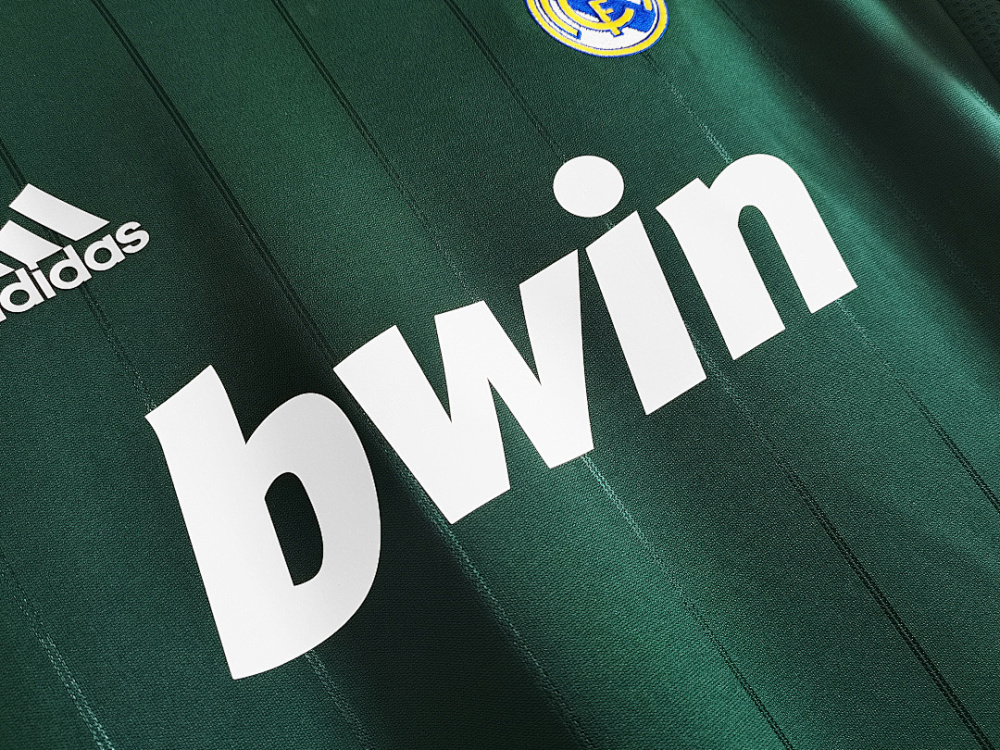 2012/14 season Real Madrid Third Retro