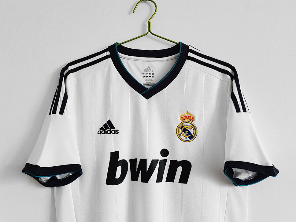 2012/13 season Real Madrid Home Retro