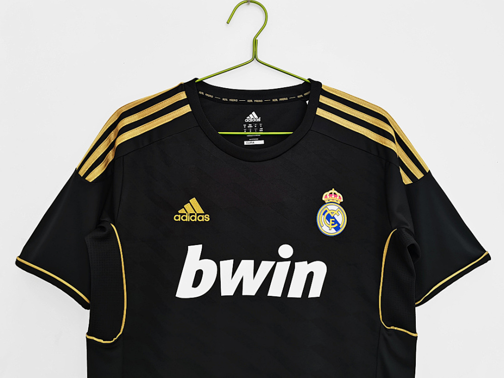2011/12 season Real Madrid Away Retro