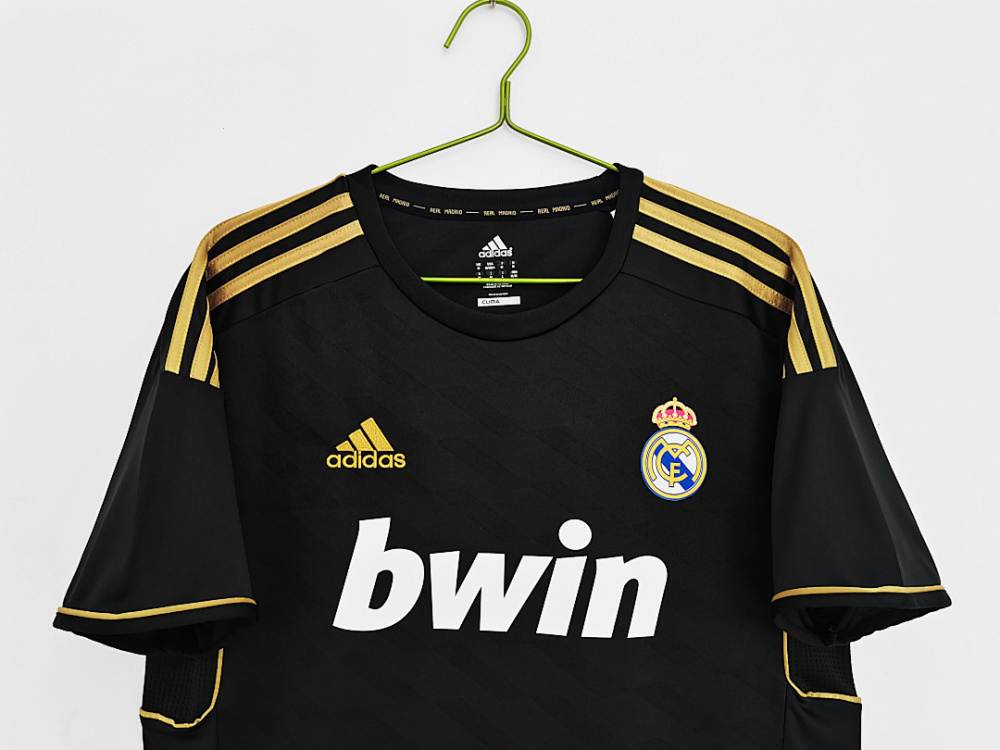 2011/12 season Real Madrid Away Retro