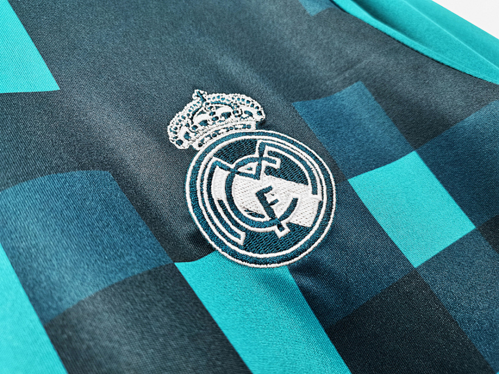 2017/18 season Real Madrid Third Retro