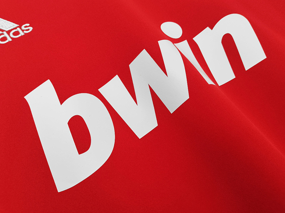 2011/12 season Real Madrid Third Retro