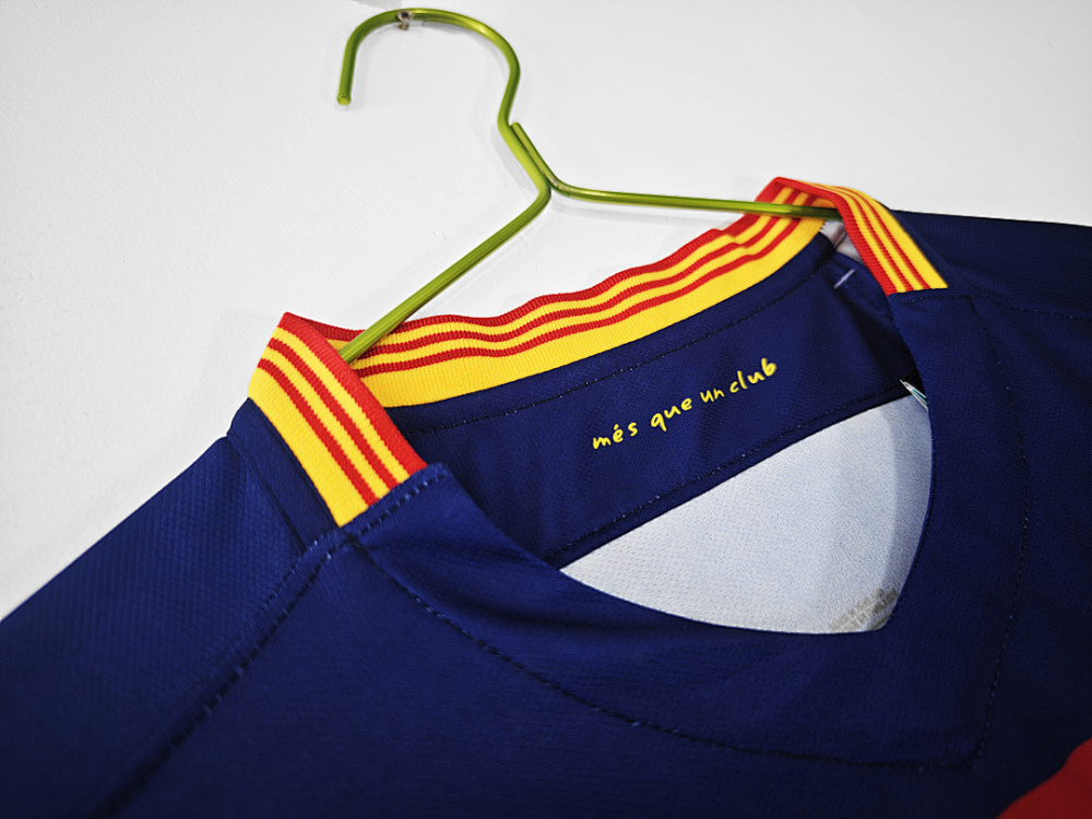 2015/16 season Barcelona Home Retro