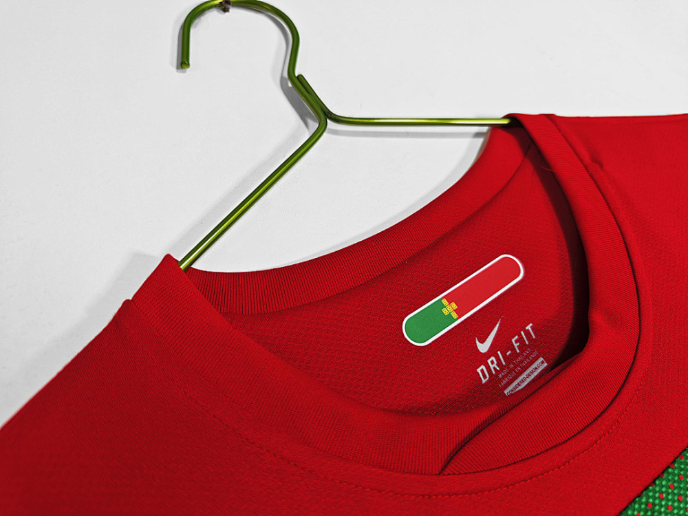 2010 season Portugal Home Retro