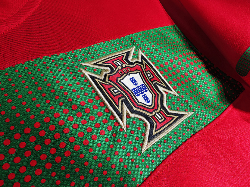 2010 season Portugal Home Retro