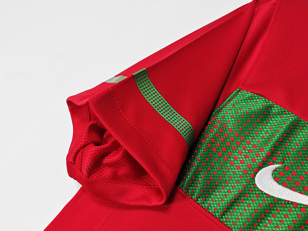 2010 season Portugal Home Retro
