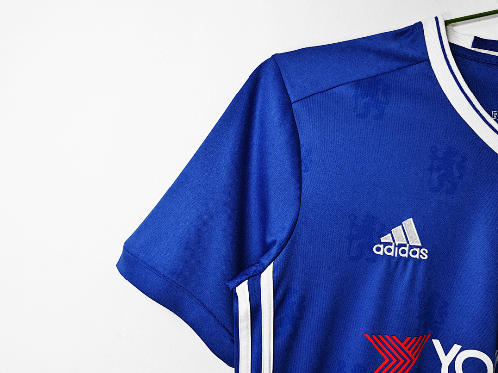 2016/17 season Chelsea Home Retro