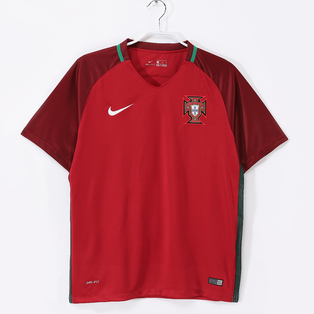 2016 season Portugal Home Retro