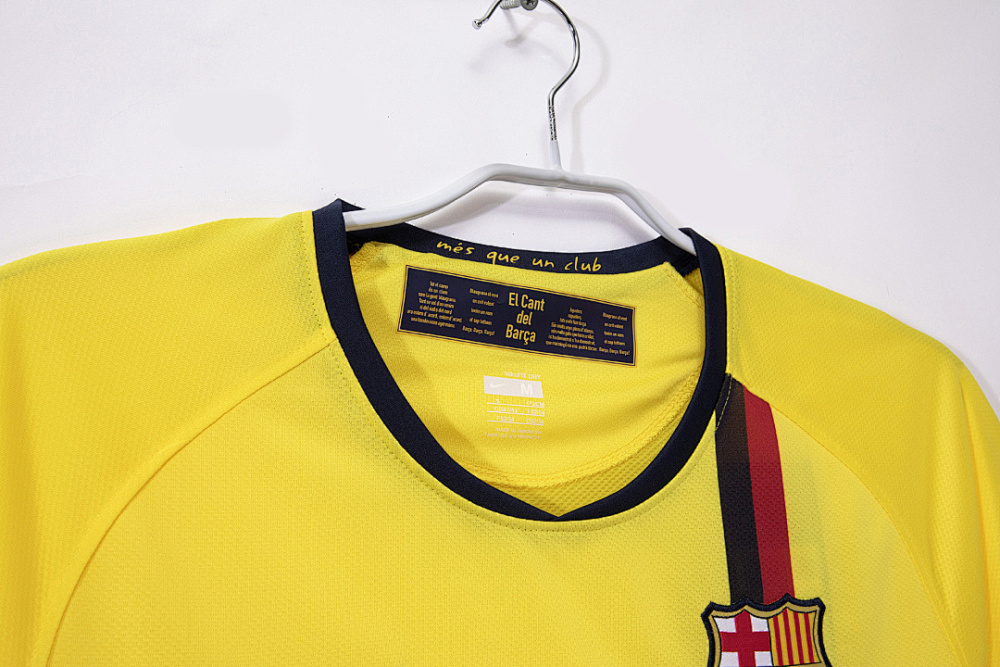 2008/09 season Barcelona Away Retro