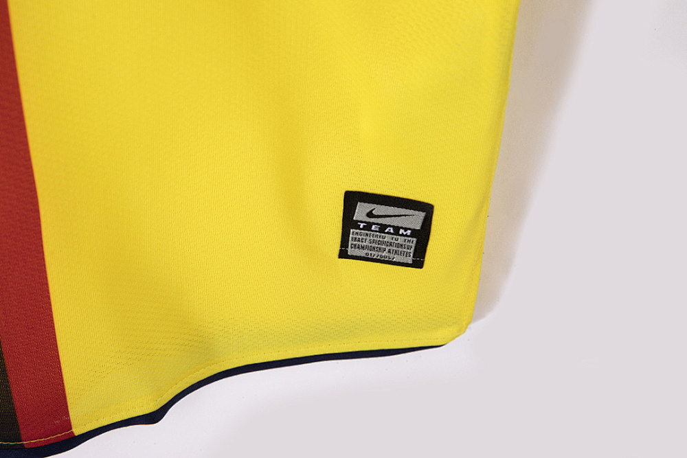 2008/09 season Barcelona Away Retro