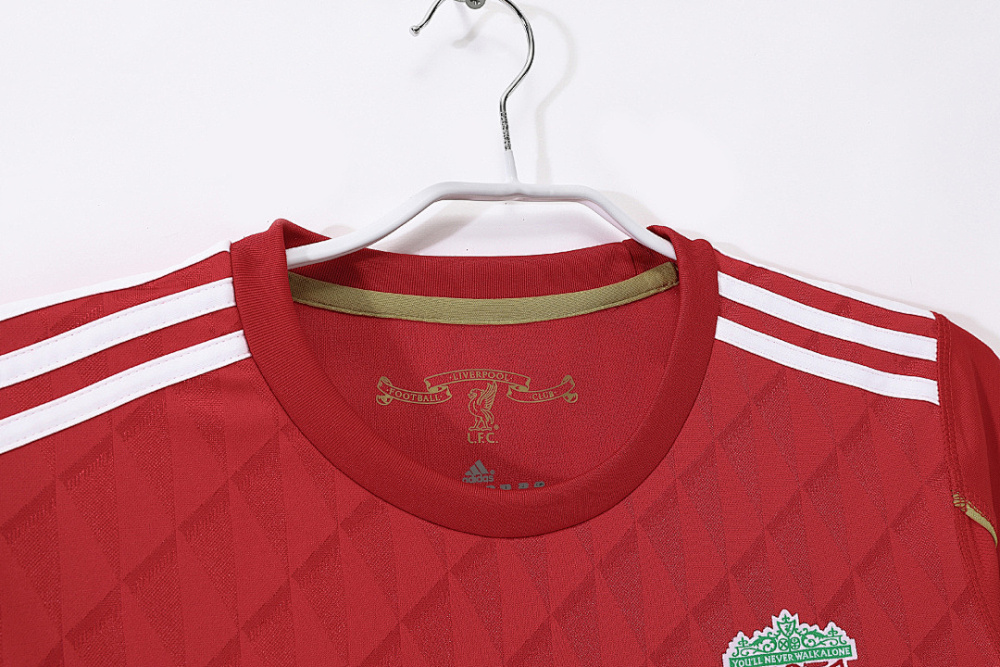 2010∕11 season Liverpool Home Retro