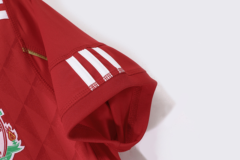2010∕11 season Liverpool Home Retro