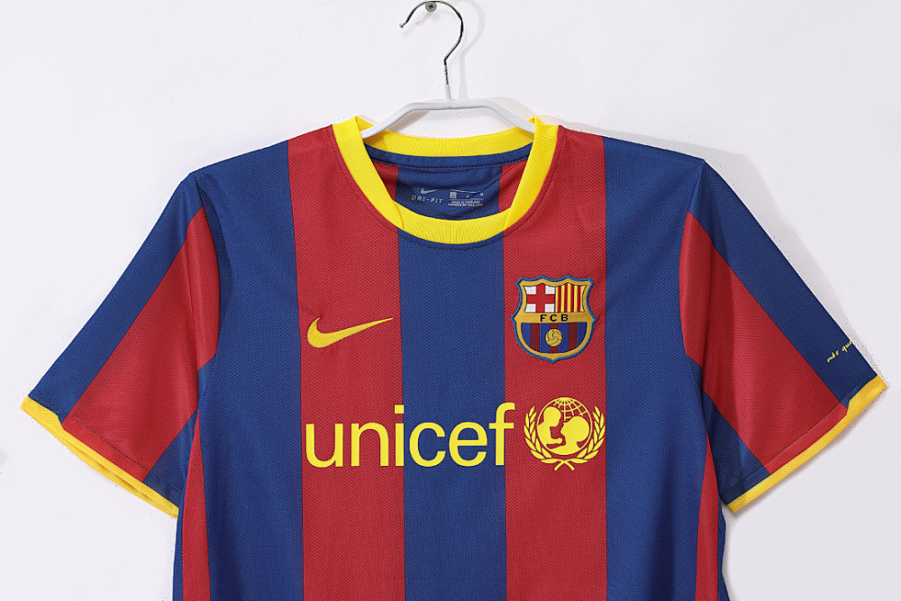 2010∕11 season Barcelona Home Retro