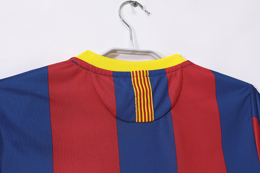 2010∕11 season Barcelona Home Retro