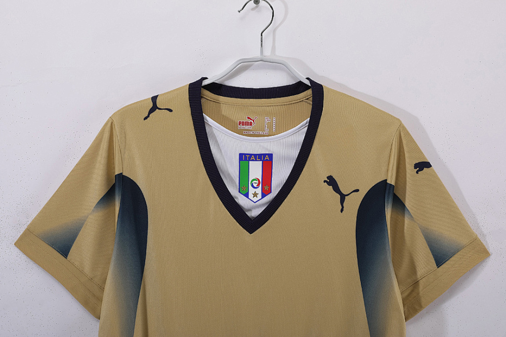 2006 season Italy Goalkeeper Retro