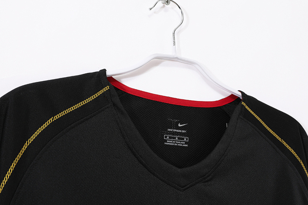 2006 season Portugal Away Retro