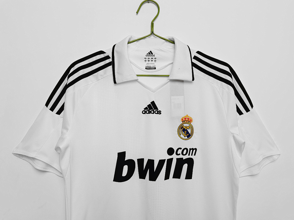 2008/09 season Real Madrid Home Retro