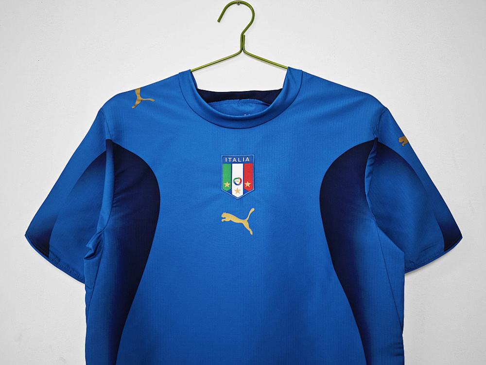2006 season Italy Home Retro